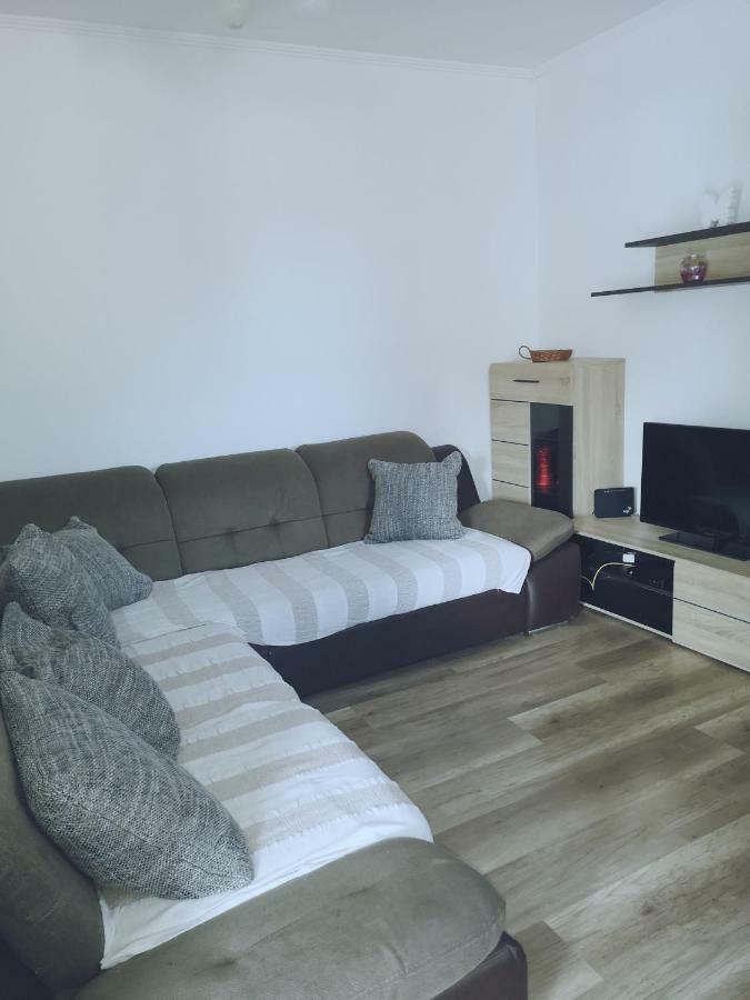 Apartmán App Emona Bašanija Exteriér fotografie